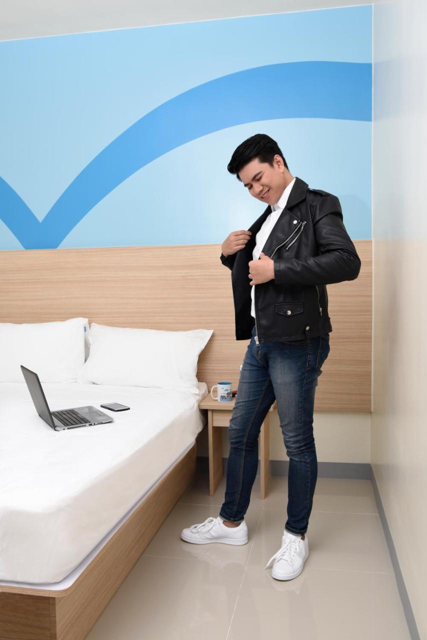 Hop Inn Hotel Tomas Morato Quezon City Εξωτερικό φωτογραφία